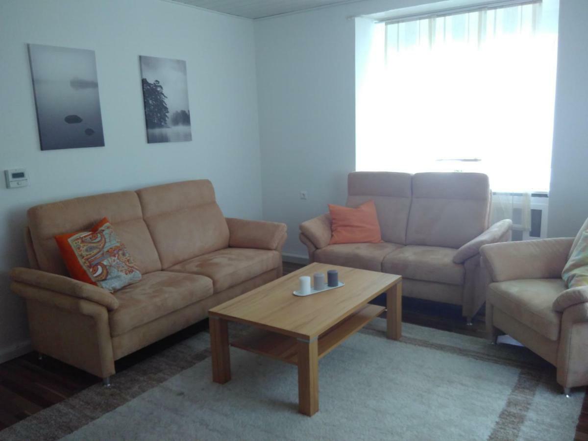 Ruhige Wohnung Zentrumsnah 피라마센스 외부 사진