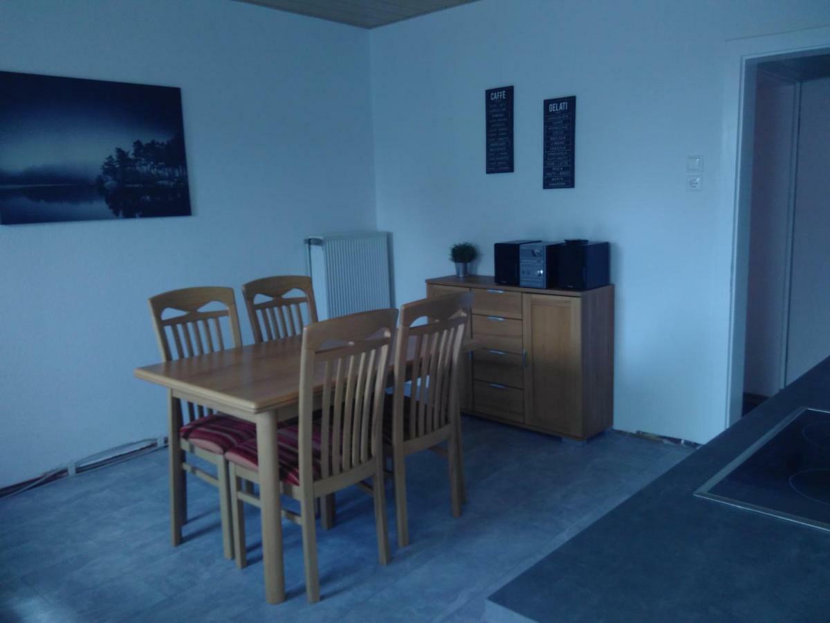 Ruhige Wohnung Zentrumsnah 피라마센스 외부 사진